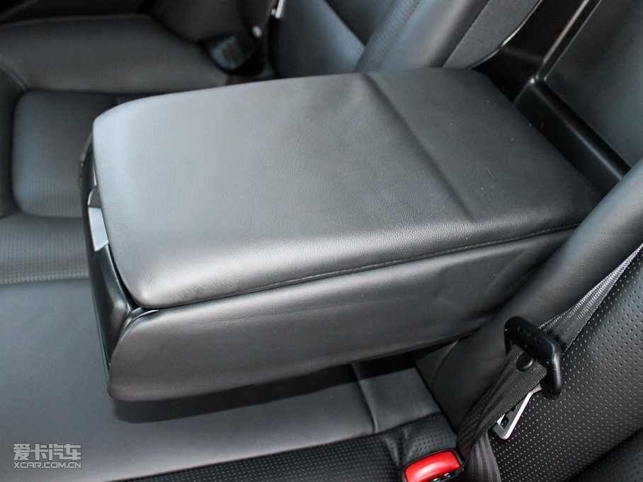 2011֠S80L 3.0T T6 (q)