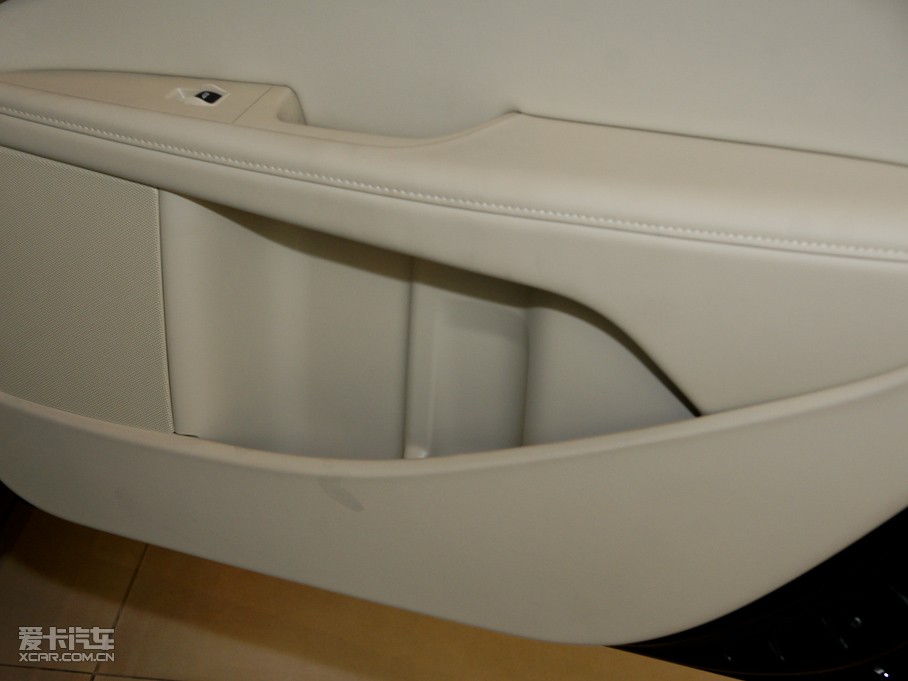 2011���֠���S80L 3.0T T6 ������Ű�