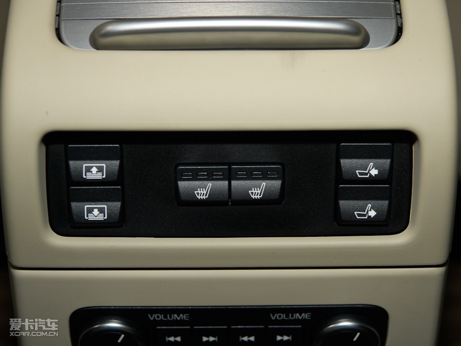 2011֠S80L 3.0T T6 Ű