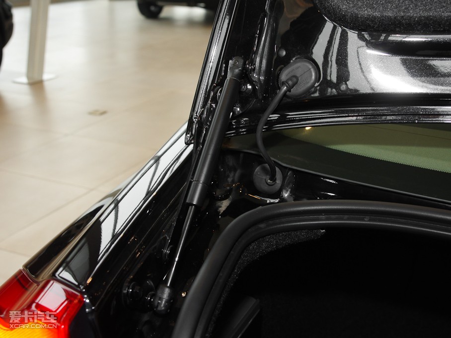 2011֠S80L 3.0T T6 (q)Ű