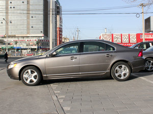 2011款2.0T 两驱智尚版 正侧（左）