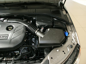 2011款2.0T 两驱智尊版 其它