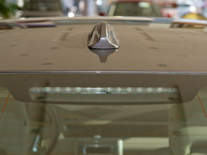 2011款2.0T 两驱智尊版 细节外观