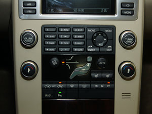 2011款3.0T T6 四驱智雅版 中控区