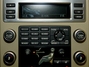 2011款3.0T T6 四驱智雅版 音响调节