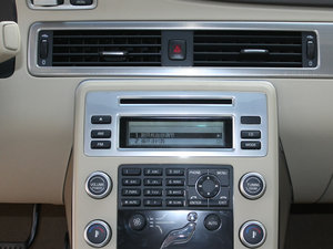 2011款2.0T 两驱智雅版 音响调节