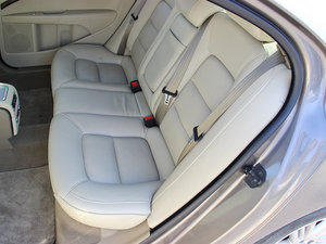 2012款3.0T T6 四驱智雅版 后排座椅