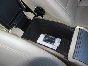 2012款3.0T T6 四驱智雅版 空间座椅
