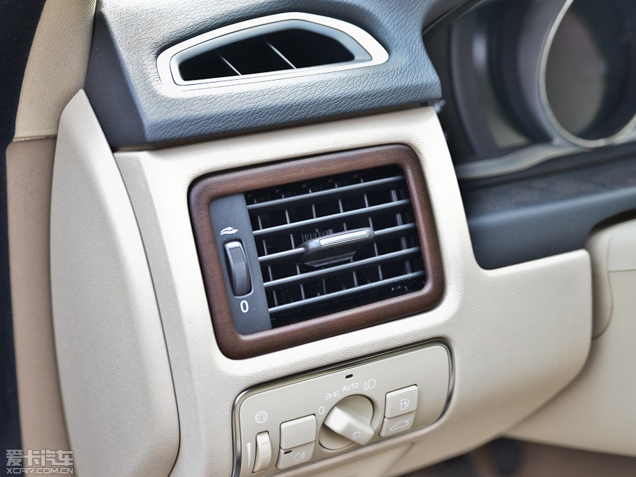 2014֠S80L 2.0T T5 Ű