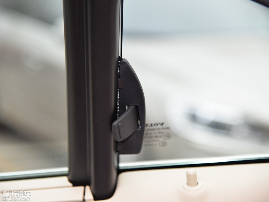 2015���֠���S80L 2.0T T5 ���Ű�