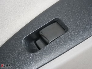 2009款2.0L 手动经典型 中控区