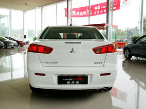 2010款1.8L CVT致尚豪华版 整体外观
