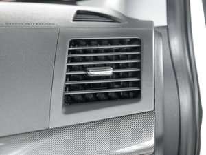 2010款1.8L CVT致尚豪华版 中控区