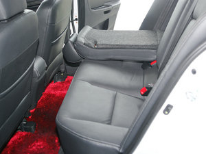 2010款1.8L CVT致尚豪华版 空间座椅