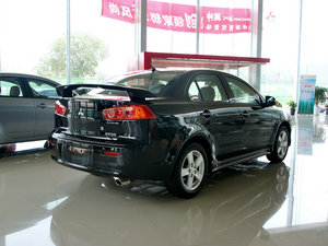 2010款2.0L CVT运动旗舰版 整体外观