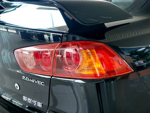 20102.0L CVT\(yn)(dng)Ş (x)(ji)^