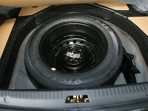 2010款2.0L CVT运动旗舰版 备胎