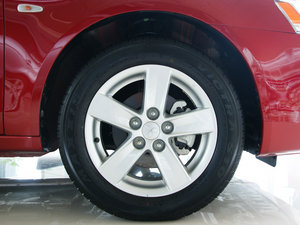 2010款1.8L CVT时尚舒适版 细节外观