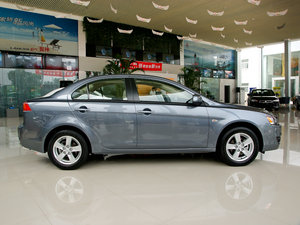 2010款1.8L CVT时尚豪华版 整体外观