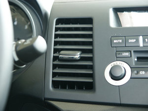 2010款1.8L CVT时尚豪华版 空调出风口
