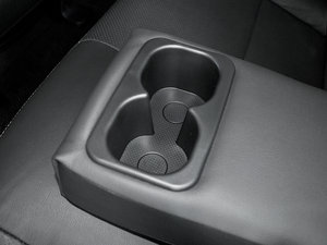 2010款1.8L MT致尚豪华版 空间座椅