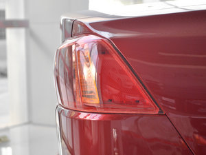 2010款1.8L MT致尚豪华版 细节外观