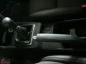 2010款2.0L MT运动豪华版 空间座椅