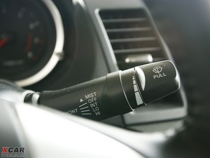 2010款2.0L MT运动豪华版 中控区