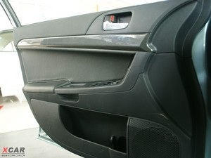 2010款2.0L MT运动豪华版 空间座椅