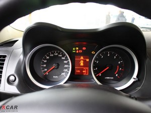 2010款1.8L MT时尚舒适版 仪表