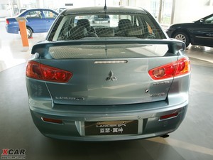 2010款2.0L MT运动豪华版 整体外观