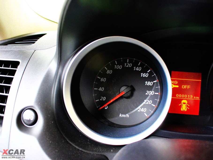 2010���������� 1.8L MT�r�����m��