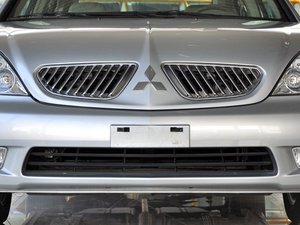 2009款2.4L 尊贵升级版 中网