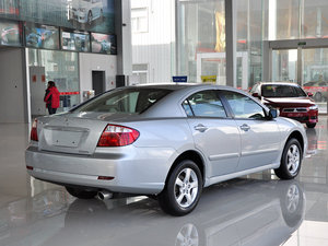 2009款2.4L 尊贵升级版 左后45度