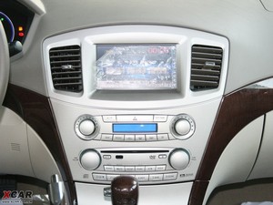 2009款2.4L 旗舰升级版 中控台