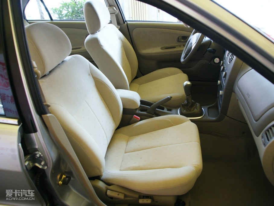 2010{(ln)ɪ 1.6L ք(dng)m׿Խ