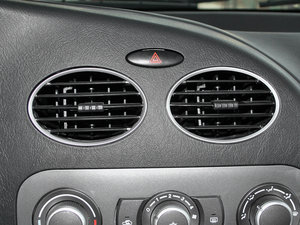 2010��1.6L �քӺ��A�\�Ӱ� ���{���L��