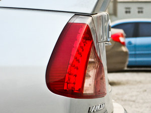 2010��1.6L �քӺ��A׿Խ�� �������^