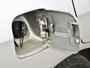 2010��1.6L �քӺ��A׿Խ�� �����w