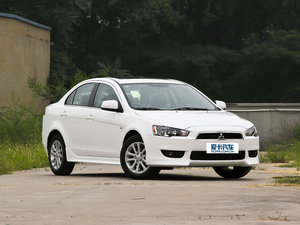 2012款1.8L 手动致尚版豪华型 整体外观