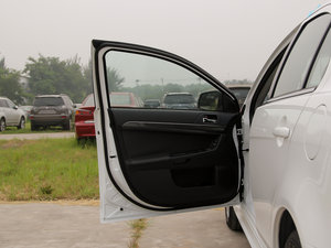 2012款1.8L 手动致尚版豪华型 驾驶位车门