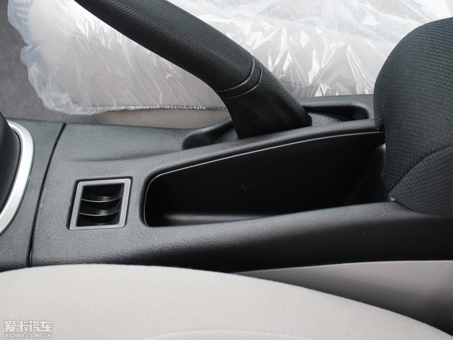 2012�������{ɪ 1.6L SEi �ք����m��