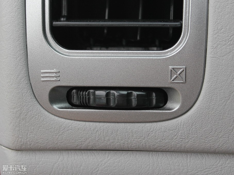 2012�������{(l��n)ɪ 1.6L SEi �ք�(d��ng)���m��