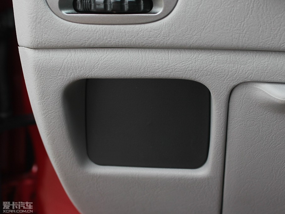 2012�������{ɪ 1.6L SEi �ք����m��