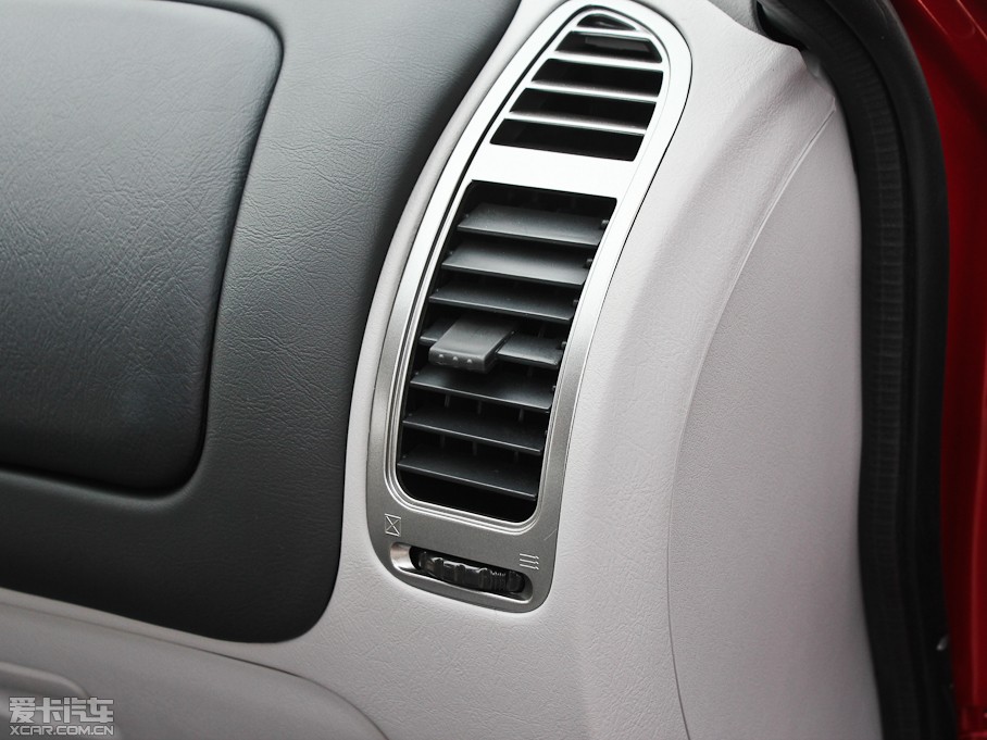 2012�������{ɪ 1.6L SEi �ք����m��