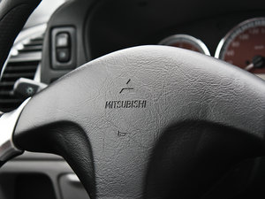 2012��1.6L SEi �ք����m�� �п؅^