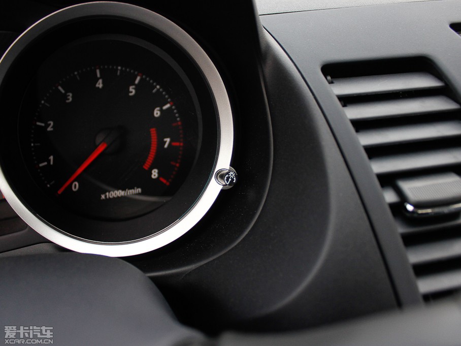 2013���������� 1.8L �ք�(d��ng)�r(sh��)�а����m��