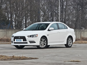 2013款1.8L 手动致尚版豪华型 左前45度