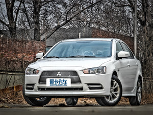 2013款1.8L 手动致尚版豪华型 整体外观