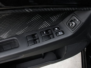 2013款1.8L 手动时尚版舒适型 主驾车窗控制区	